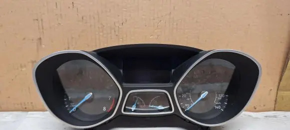 Ford Focus Speedometer (instrument cluster) F1ET10849CTH F1ET10849