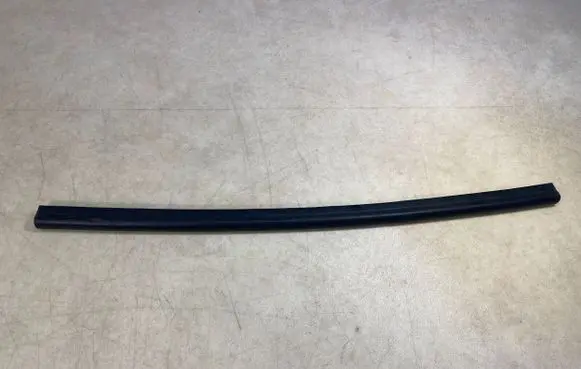 BMW X5 E70 Engine compartment rubber 51237148341