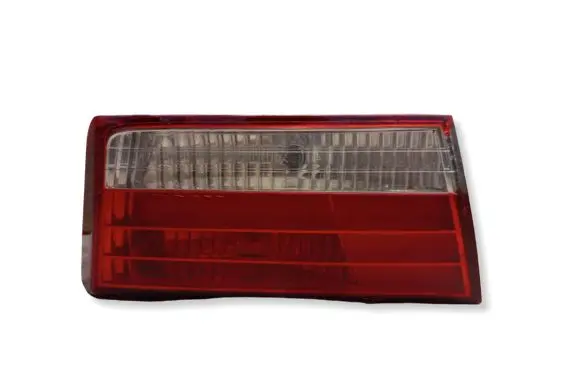 Hyundai Sonata Tailgate rear/tail lights L924033K0