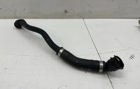 Mercedes-Benz C W206 Engine coolant pipe/hose A2068307402