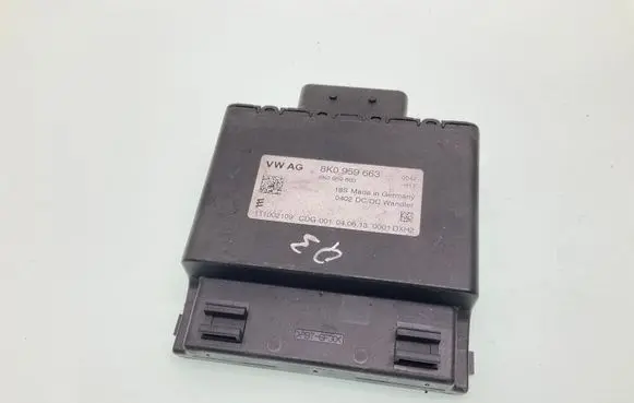Audi Q3 8U Other control units/modules 8K0959663 111002109