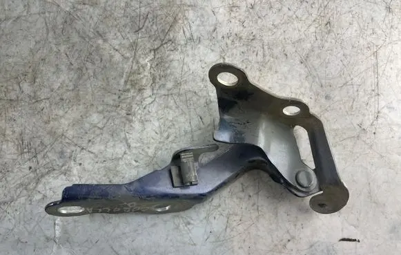 Toyota Corolla E120 E130 Engine bonnet/hood hinges