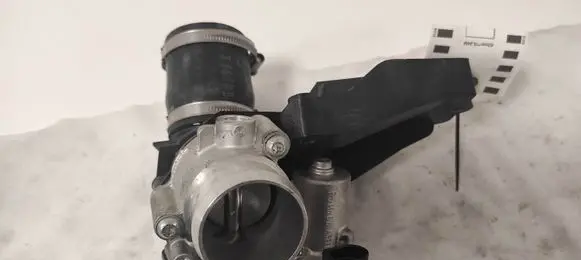Ford B-MAX Throttle valve 1060231S01 50998011