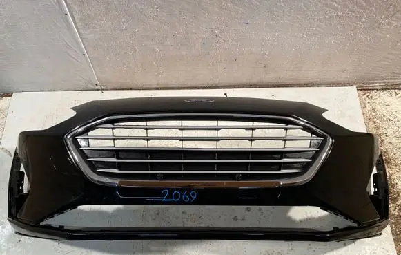 Ford Focus Front bumper JX7B17757A