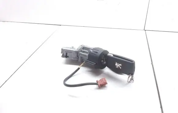 Peugeot 407 Ignition lock 9648445180 N0502073