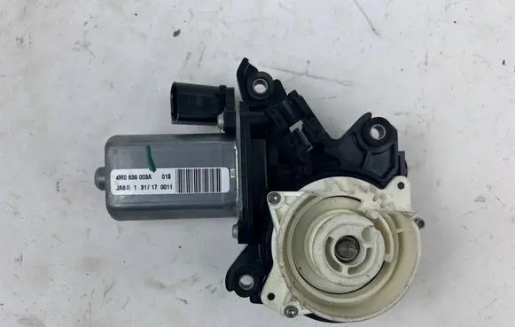 Audi Q7 4M Rear door soft close latching motor 4M0839003A