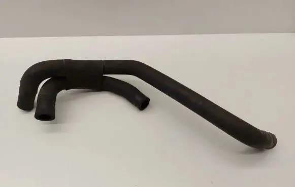 Skoda Fabia Mk1 (6Y) Engine coolant pipe/hose 6Q0121086M