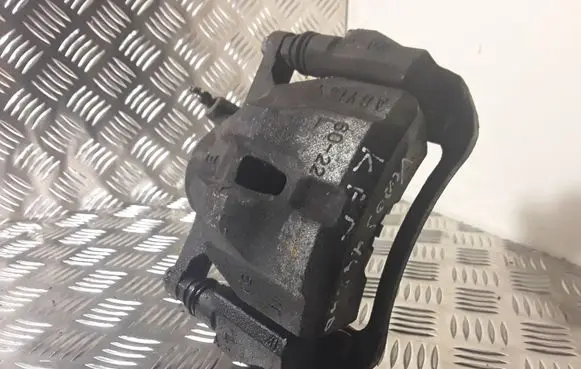 Toyota Verso-S Front brake caliper