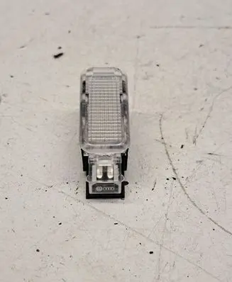 Audi A6 S6 C6 4F Glove box light 094741