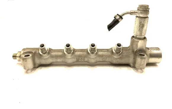 Opel Mokka Fuel main line pipe A5090