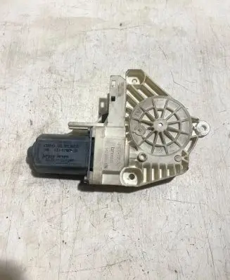 Seat Alhambra (Mk2) Front door window regulator motor 8K0959802B