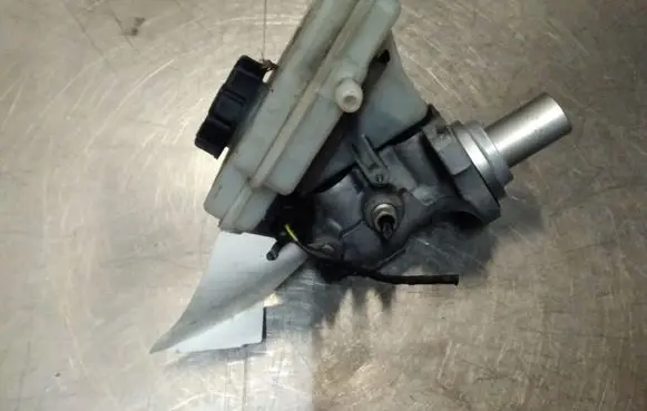 Mini One - Cooper Coupe R56 Master brake cylinder 4175