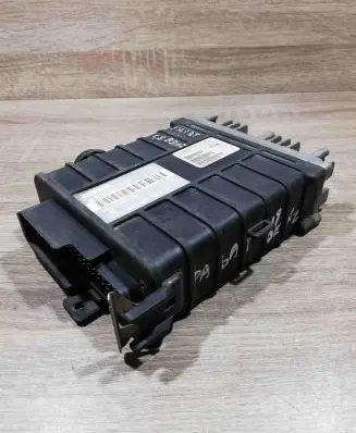 Volkswagen PASSAT B3 Engine control unit/module ECU 443907403g 0280000739
