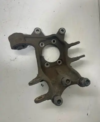 Rear wheel hub spindle/knuckle