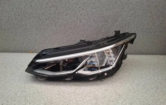 Volkswagen Golf VIII Headlight/headlamp 5H1941005B