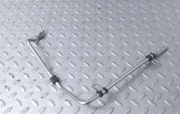BMW X1 F48 F49 Fuel injector supply line/pipe 8665628