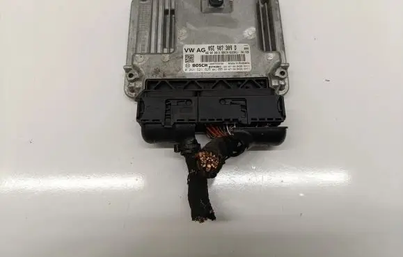 Volkswagen Golf VIII Engine control unit/module 05E907309D