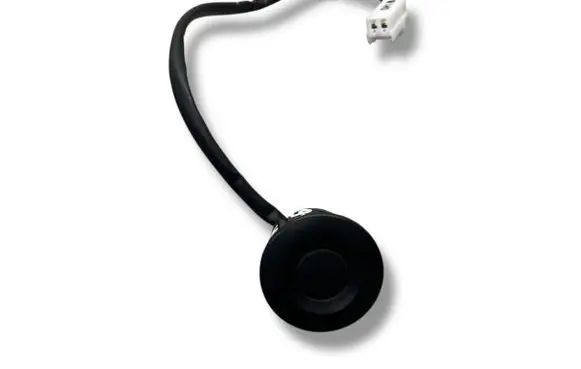 Mazda 2 Tailgate opening switch 