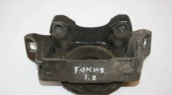 Ford Focus Engine mount bracket 4m516f012d