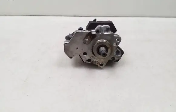 Fuel injection high pressure pump