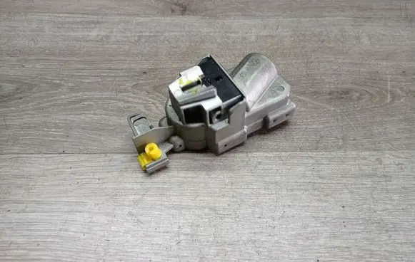 Volvo S80 Steering wheel lock P31202090 7G9N3F880DC