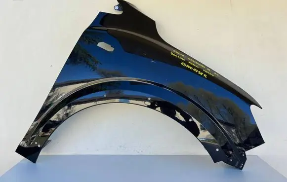 Dacia Sandero III Fender 637002738R
