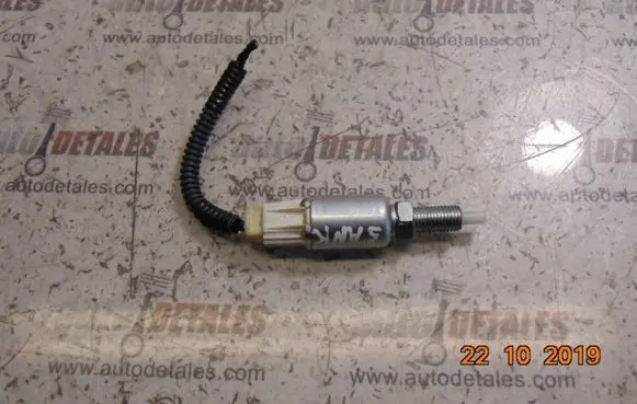 Toyota RAV 4 (XA30) Brake pedal sensor switch