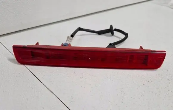 Nissan Qashqai Third/center stoplight 26590-4EA0A