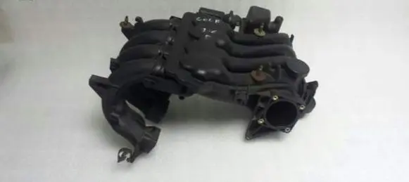 Volkswagen Golf IV Intake manifold