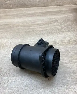 Audi A4 S4 B5 8D Mass air flow meter 0281002216