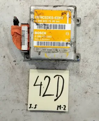 Mercedes-Benz E W210 Airbag control unit/module 0008207926