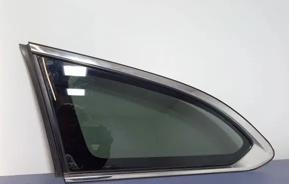 Mazda 6 Rear side window
