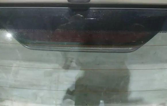 Toyota Yaris Third/center stoplight 
