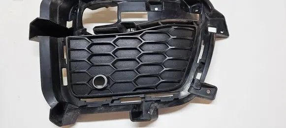 Jeep Grand Cherokee WL Front bumper corner part panel trim 68408097AC