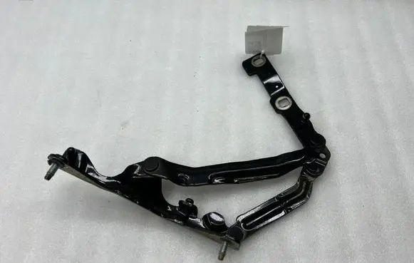 Tesla Model 3 Tailgate/trunk/boot hinge 155148200I