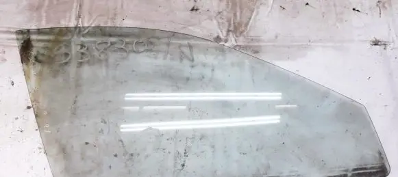 Mitsubishi Galant Front door window glass four-door