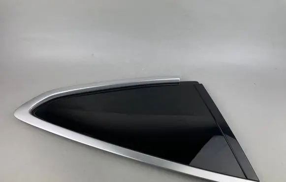 BMW 3 GT F34 Rear side window 7315597