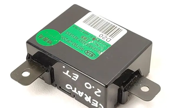 KIA Optima Door central lock control unit/module 957902F200