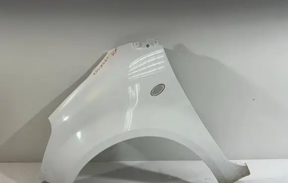 Suzuki Splash Fender 