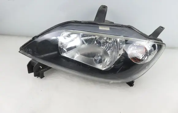 Mazda 2 Headlight/headlamp 