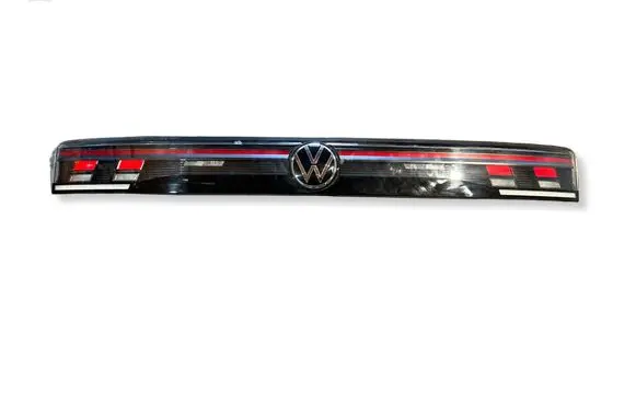 Volkswagen Tiguan Tailgate rear/tail lights 572945307C