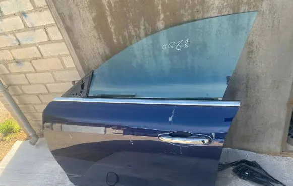 Maserati Ghibli Front door 0666