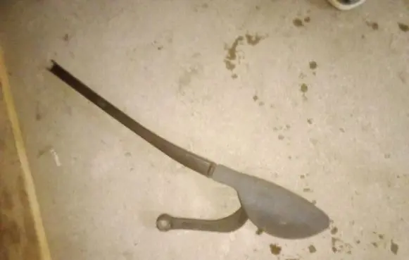 BMW 5 E34 Front wiper blade arm 102087