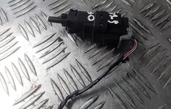 Volvo S60 Brake pedal sensor switch 3W5T13480