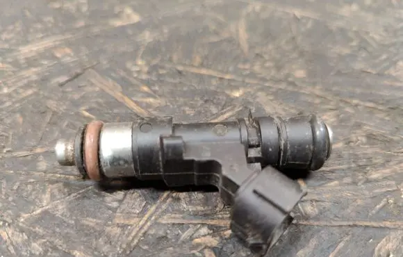 Nissan Note (E11) Fuel injector 0280158013