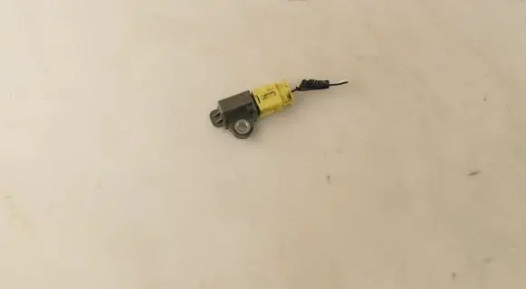 Nissan X-Trail T32 Airbag deployment crash/impact sensor 985813RA0A