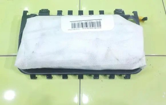 Fiat 500 Knee airbag 610465300 WP141