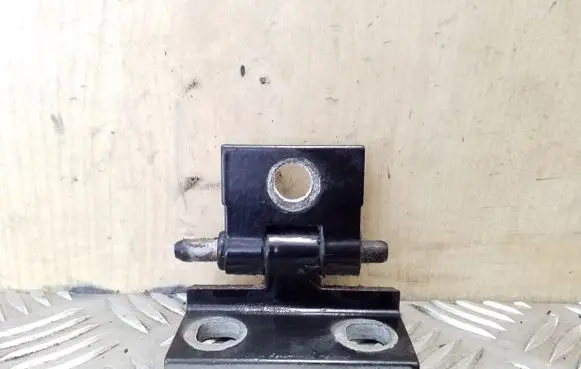 Volvo XC90 Rear door lower hinge