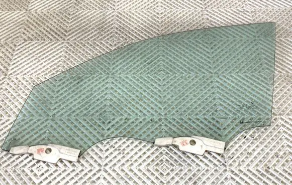BMW 3 G20 G21 Front door window glass four-door
