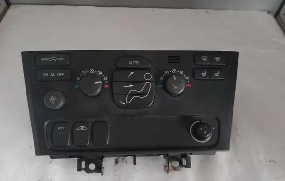 Volvo V70 Climate control unit 8691876 04W13E04